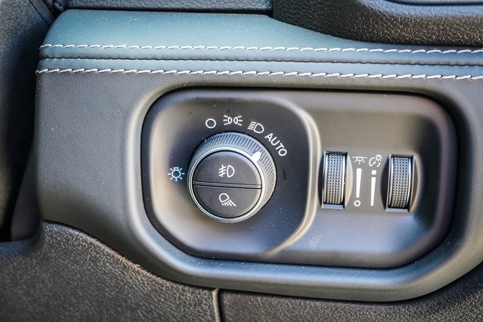 2023 RAM 2500 Laramie Rambox