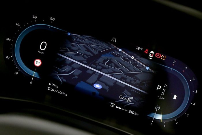 2022 Volvo XC40 Plus B4