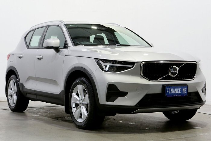2022 Volvo XC40