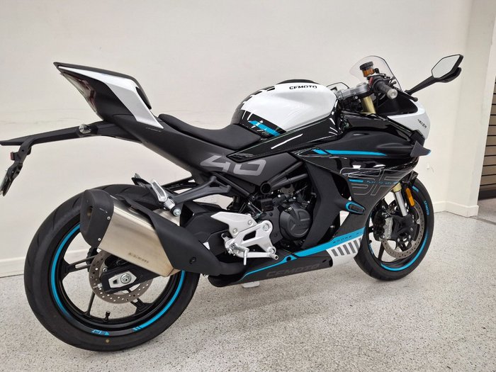 2024 CFMOTO 450 SR ABS Black