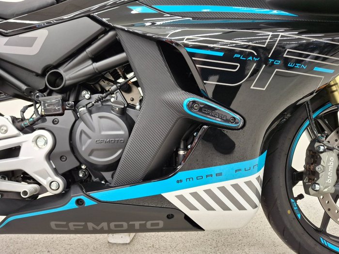 2024 CFMOTO 450 SR ABS Black