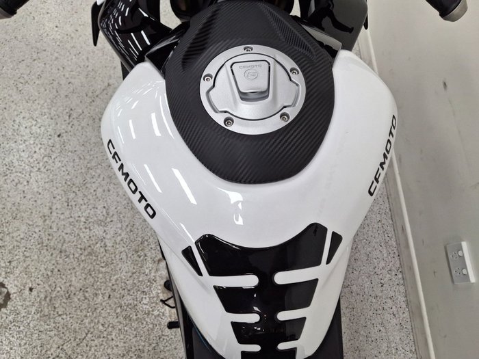 2024 CFMOTO 450 SR ABS Black