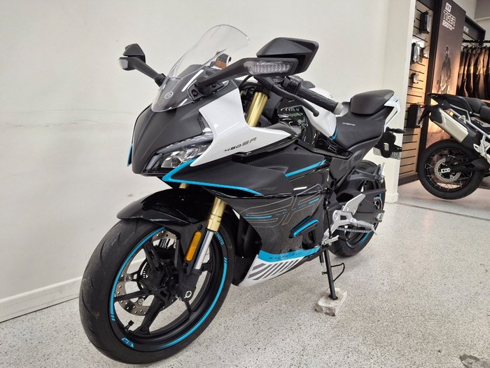 2024 CFMOTO 450 SR ABS Black