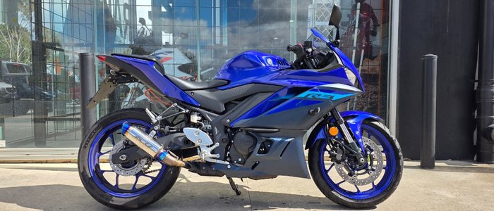 2024 Yamaha YZF-R3 BLUE