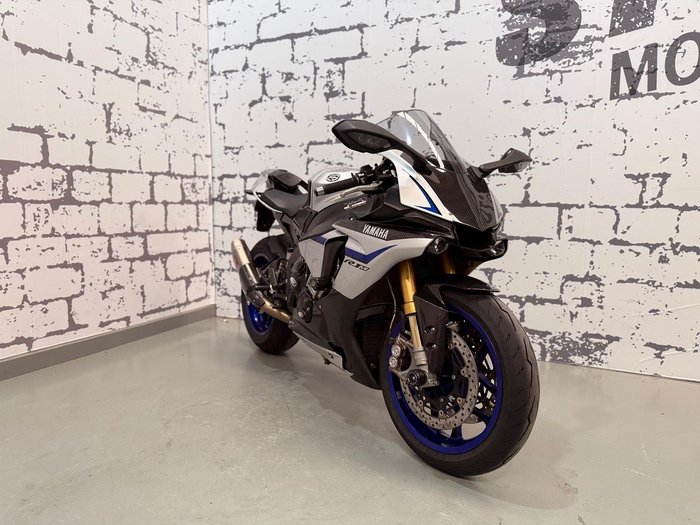 2015 Yamaha YZF-R1M R1 Silver