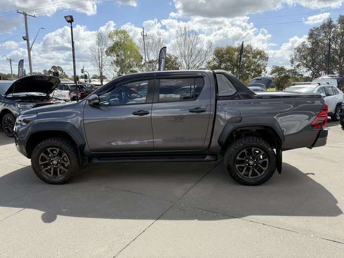 2022 Toyota Hilux Rogue