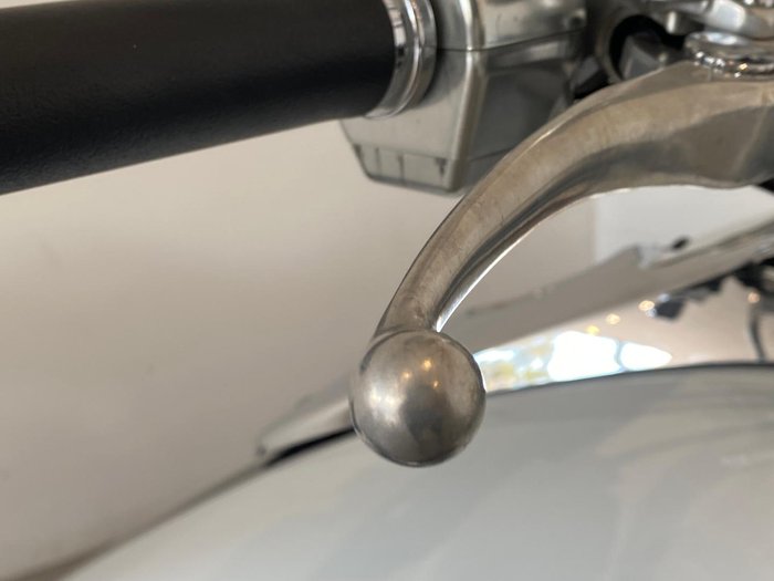 2008 Suzuki Boulevard M109R (VZR1800) Boulevard White