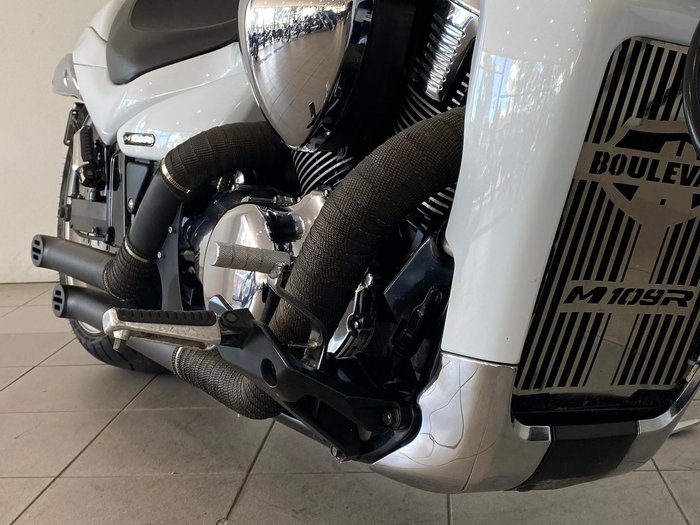 2008 Suzuki Boulevard M109R (VZR1800) Boulevard White