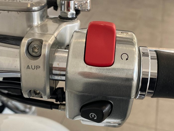 2008 Suzuki Boulevard M109R (VZR1800) Boulevard White