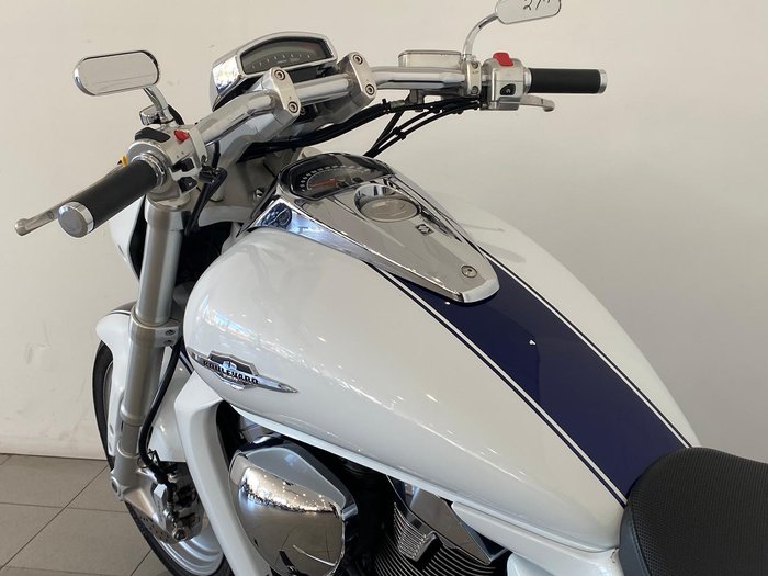 2008 Suzuki Boulevard M109R (VZR1800) Boulevard White