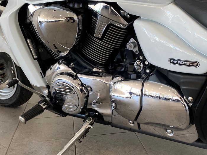 2008 Suzuki Boulevard M109R (VZR1800) Boulevard White