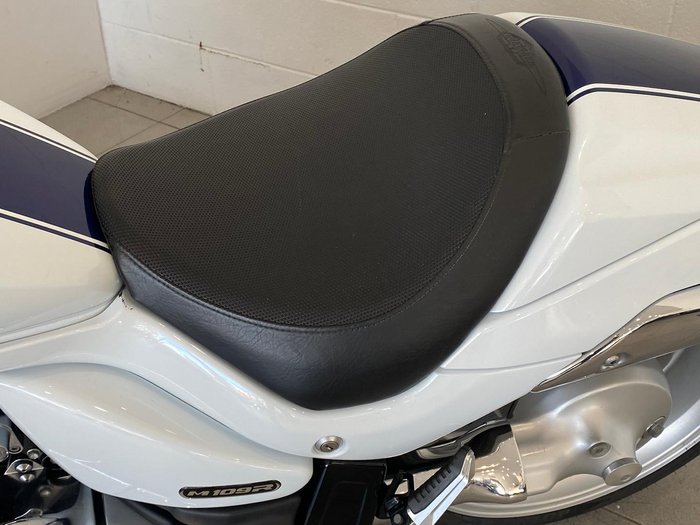 2008 Suzuki Boulevard M109R (VZR1800) Boulevard White