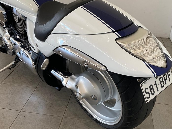 2008 Suzuki Boulevard M109R (VZR1800) Boulevard White