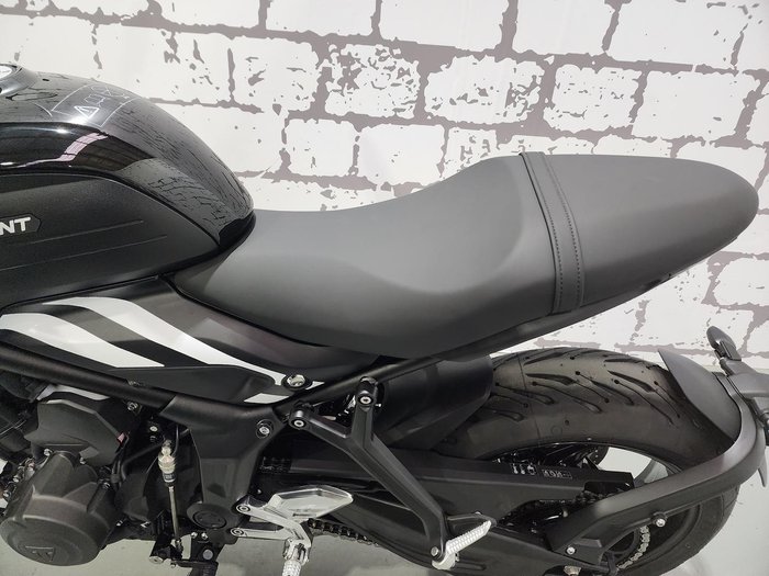 2025 Triumph Trident 660 Trident Black