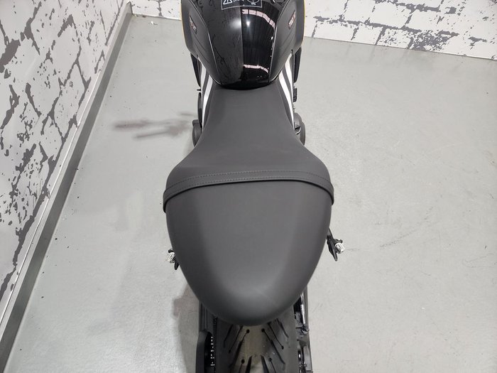2025 Triumph Trident 660 Trident Black