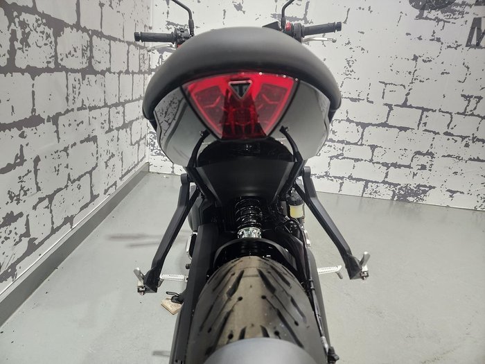 2025 Triumph Trident 660 Trident Black