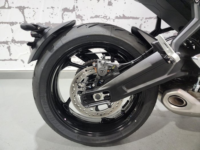 2025 Triumph Trident 660 Trident Black