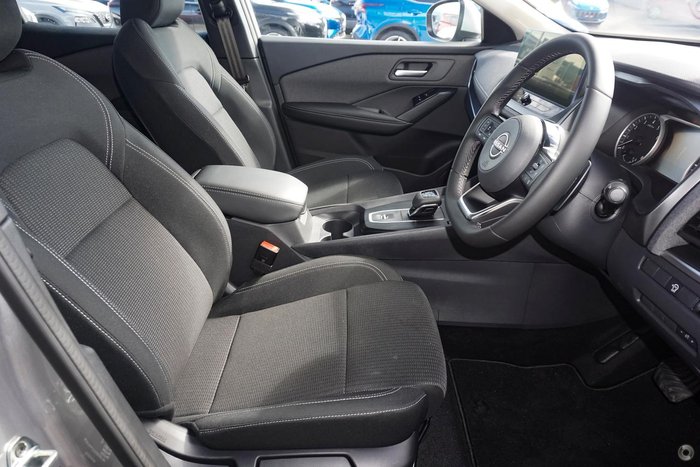 2025 Nissan QASHQAI ST-L