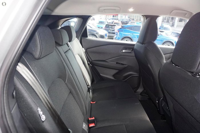 2025 Nissan QASHQAI ST-L