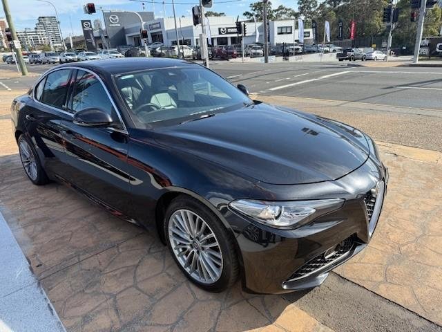 2016 Alfa Romeo Giulia Super Vulcano Black