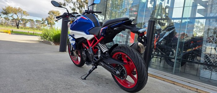 2024 BMW Motorrad G 310 R BLUE