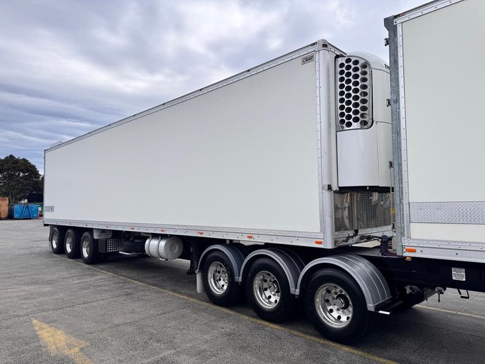 2015 Gray Star St3 32 Pallet -28 Freezer B Double Double Stacker Rear Evap