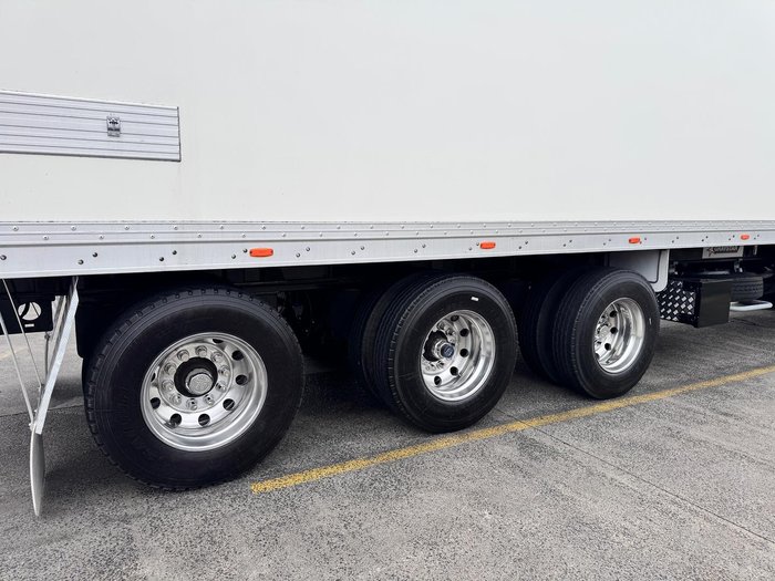 2015 Gray Star St3 32 Pallet -28 Freezer B Double Double Stacker Rear Evap