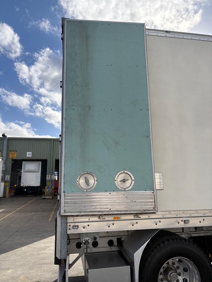 2015 Grey Star St3 32 Pallet -28 Freezer B Double Double Stacker