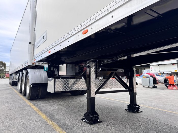 2015 Gray Star St3 32 Pallet -28 Freezer B Double Double Stacker Rear Evap