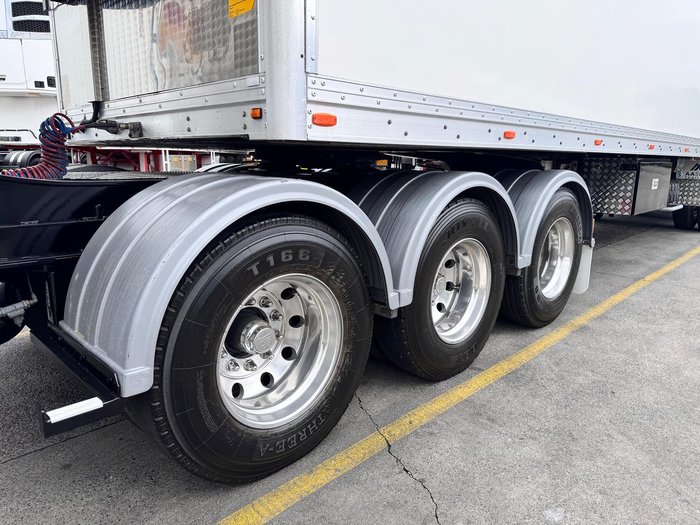 2015 Gray Star St3 32 Pallet -28 Freezer B Double Double Stacker Rear Evap