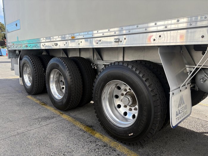 2015 Grey Star St3 32 Pallet -28 Freezer B Double Double Stacker