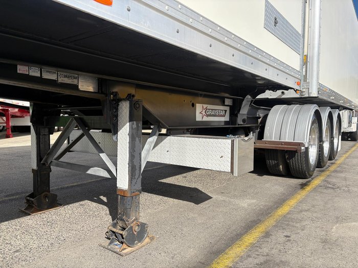 2015 Grey Star St3 32 Pallet -28 Freezer B Double Double Stacker