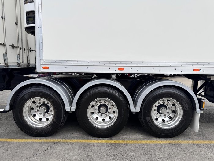 2015 Gray Star St3 32 Pallet -28 Freezer B Double Double Stacker Rear Evap