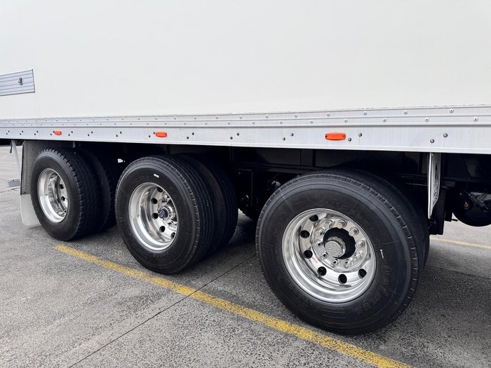 2015 Gray Star St3 32 Pallet -28 Freezer B Double Double Stacker Rear Evap