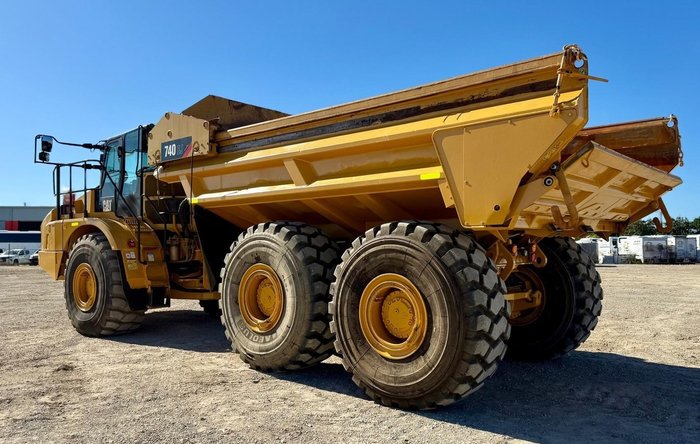 2019 Caterpillar 740 Ej