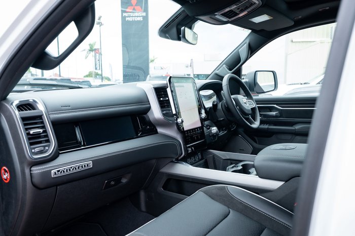 2025 RAM 1500 Laramie Sport Crew Cab SWB Hurricane SO RamBox