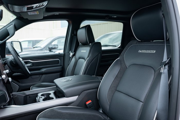 2025 RAM 1500 Laramie Sport Crew Cab SWB Hurricane SO RamBox