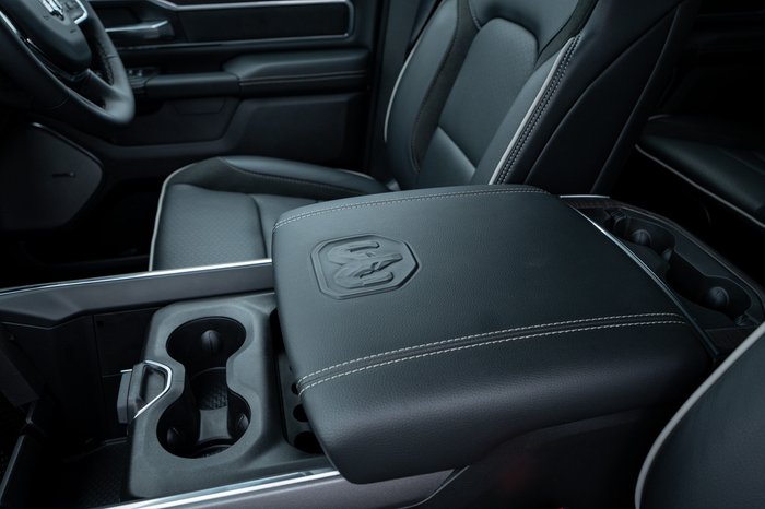 2025 RAM 1500 Laramie Sport Crew Cab SWB Hurricane SO RamBox