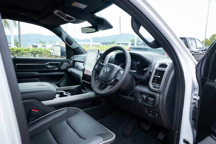 2025 RAM 1500 Laramie Sport Crew Cab SWB Hurricane SO RamBox