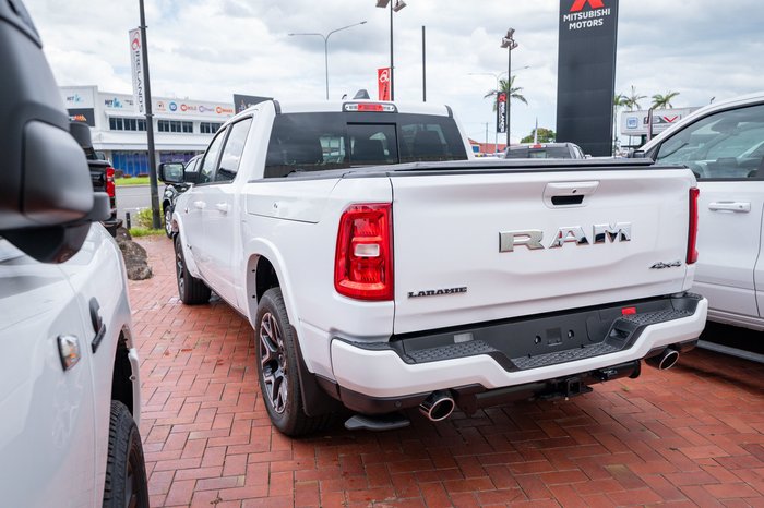 2025 RAM 1500 Laramie Sport Crew Cab SWB Hurricane SO RamBox