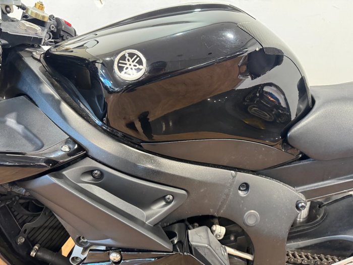 2005 Yamaha YZF-R6 RED