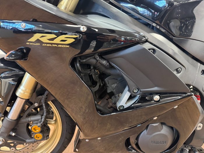 2005 Yamaha YZF-R6 RED