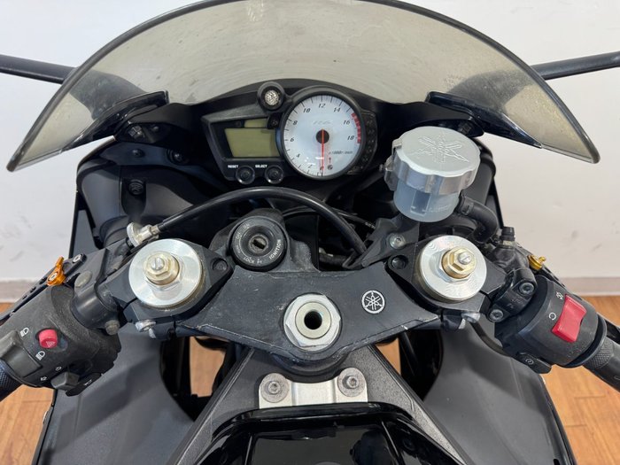 2005 Yamaha YZF-R6 RED