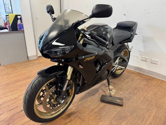 2005 Yamaha YZF-R6 RED