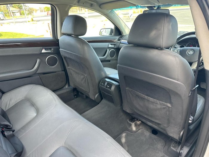 2007 Holden Statesman WM Silver