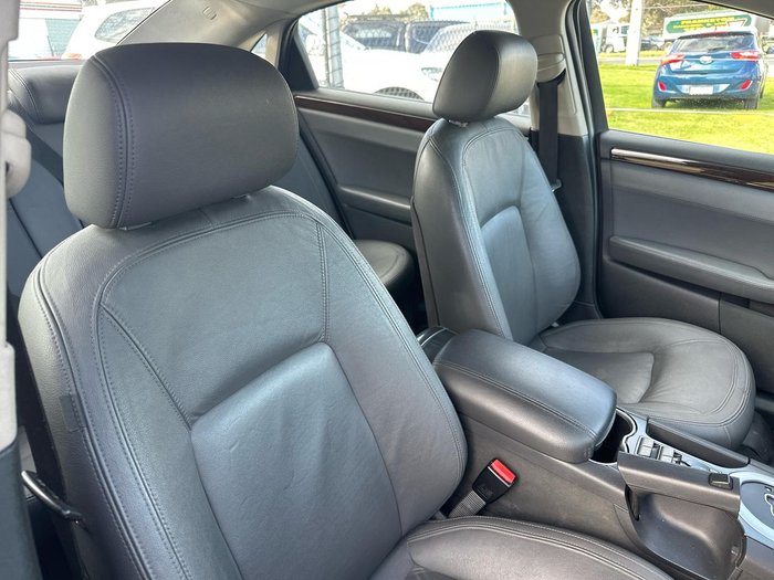 2007 Holden Statesman WM Silver