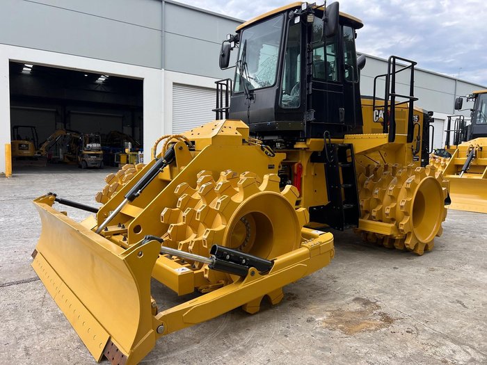 2025 Caterpillar 815 For Rental YELLOW