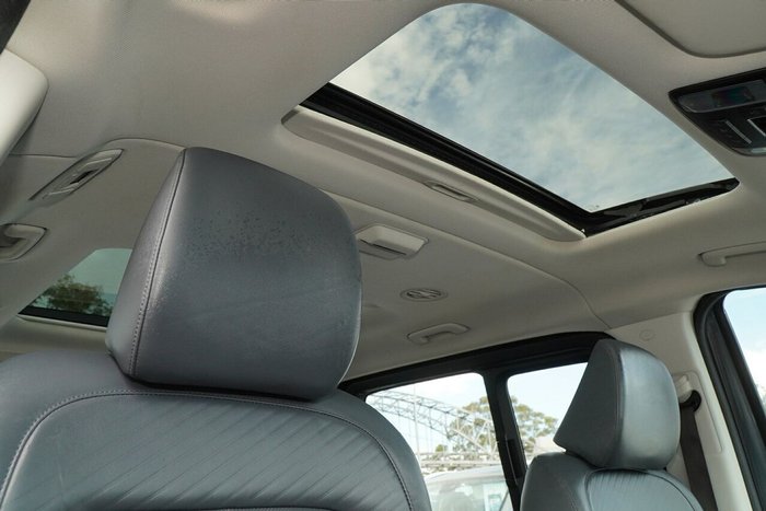 2021 Hyundai STARIA Highlander