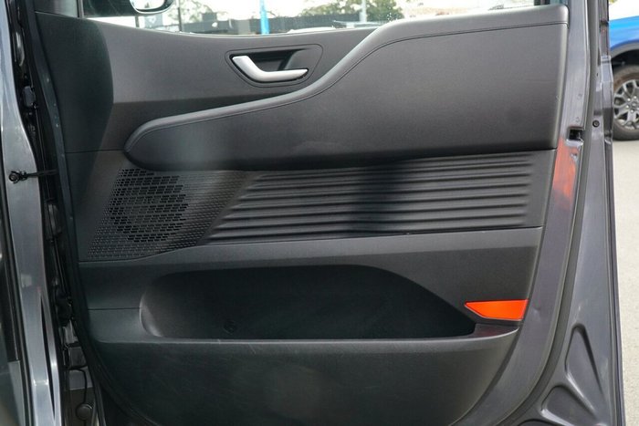 2021 Hyundai STARIA Highlander