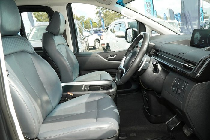 2021 Hyundai STARIA Highlander